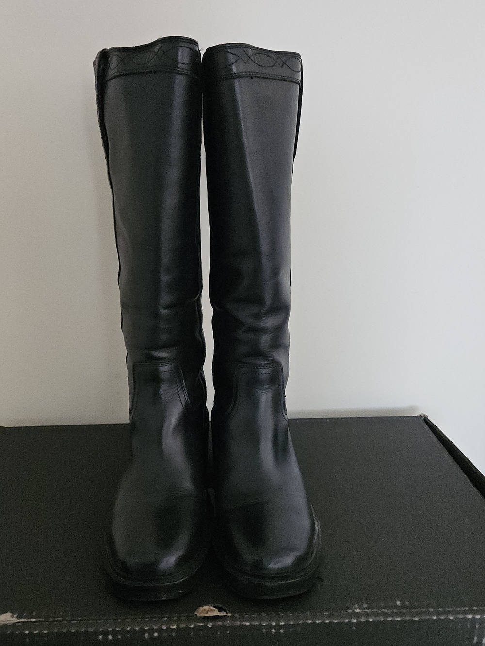 FRYE Kate Pull On Black Leather Knee High Riding Boots Wide Calf Women’s 7M - Picture 4 of 16